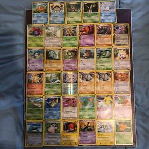 35 Pokémon cards all 2005 - 2010~ great condition